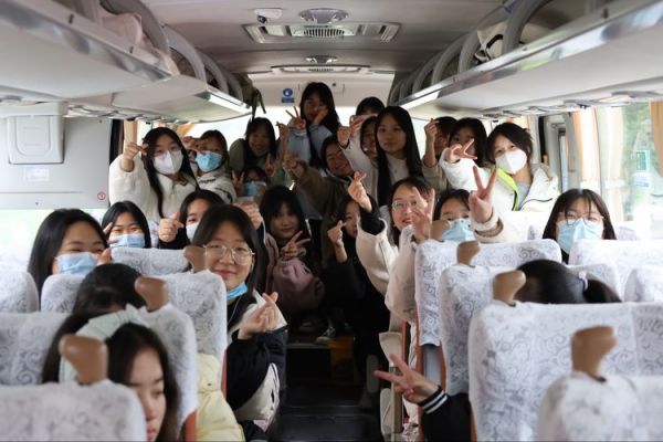 蹇難豈阻拏云路，砥礪尤堅(jiān)壯志心——德才學(xué)校2023屆2001班學(xué)生赴長(zhǎng)沙參加藝考